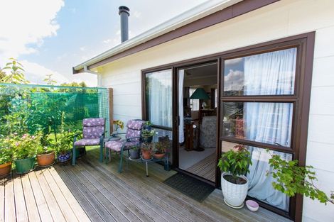 Photo of property in 20 Ross Street, Woodville, 4920