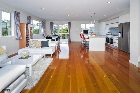 Photo of property in 7 Bintulu Place, Fairview Heights, Auckland, 0632