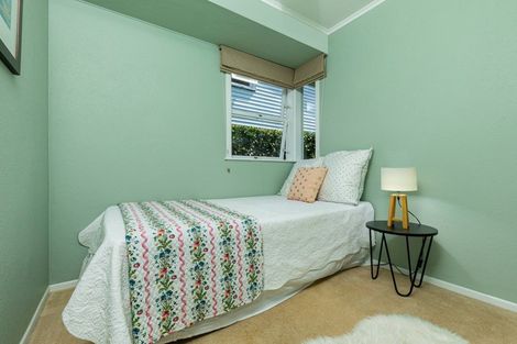 Photo of property in 90 Deep Creek Road, Torbay, Auckland, 0630