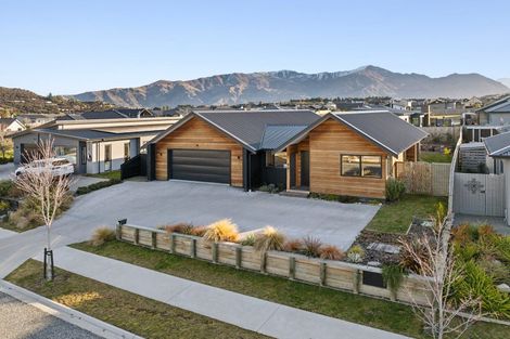 Photo of property in 9 Tahi Street, Albert Town, Wanaka, 9305