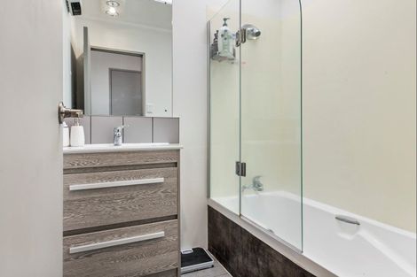 Photo of property in 35 Matavai Street, Mount Maunganui, 3116