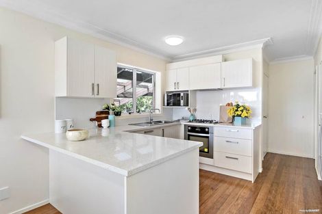 Photo of property in 2/5 Stanley Avenue, Milford, Auckland, 0620