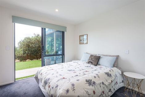 Photo of property in 10 Maffeys Road, Mount Pleasant, Christchurch, 8081