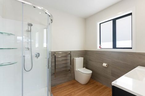 Photo of property in 5 Datum Way, Paraparaumu, 5032