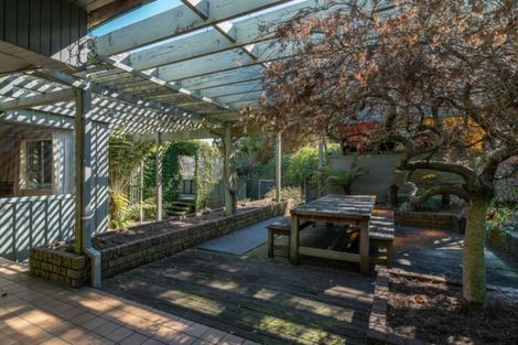 Photo of property in 224 Lake Terrace, Waipahihi, Taupo, 3330