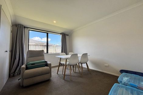 Photo of property in 8 Parkgrove Crescent, Pokeno, 2402