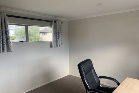 Photo of property in 69 Killybegs Drive, Pinehill, Auckland, 0632