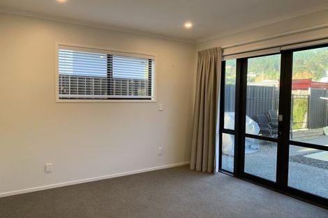 Photo of property in 17 Somerby Mews, Silverstream, Upper Hutt, 5019