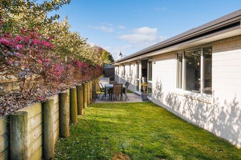 Photo of property in 18b Galea Grove, Kelvin Grove, Palmerston North, 4414