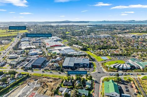 Photo of property in 540 Don Buck Road, Westgate, Auckland, 0614