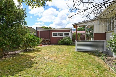 Photo of property in 2/72 Pasadena Crescent, Totara Park, Upper Hutt, 5018