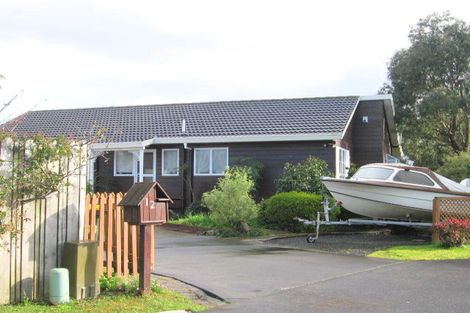 Photo of property in 12 Nedlands Place, Burswood, Auckland, 2013