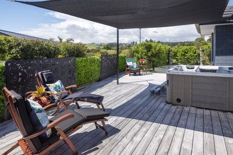 Photo of property in 73 Liberty Crescent, Beachlands, Auckland, 2018