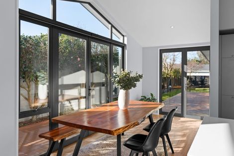 Photo of property in 7 Pentlow Place, Fendalton, Christchurch, 8052