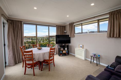 Photo of property in 10 View Road, Bridge Hill, Alexandra, 9320