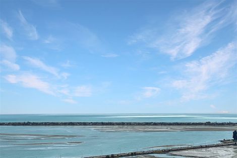 Photo of property in 76 Mount Pleasant Road, Mount Pleasant, Christchurch, 8081