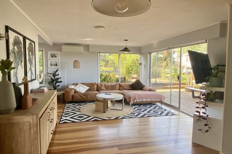 Photo of property in 14 Orton Street, Glenfield, Auckland, 0627