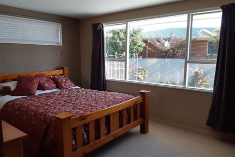 Photo of property in 6 Birdling Place, Halswell, Christchurch, 8025