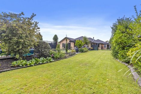 Photo of property in 19 Marlowe Place, Rolleston, 7614