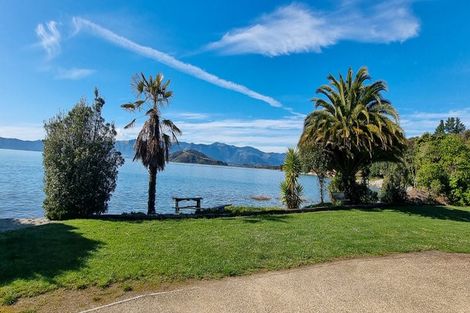 Photo of property in 218 Rangihaeata Road, Rangihaeata, Takaka, 7182