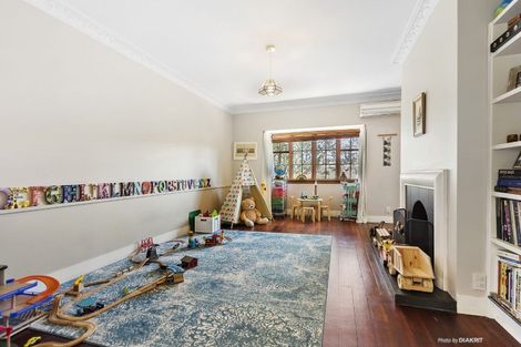 Photo of property in 20 Upland Road, Kelburn, Wellington, 6012