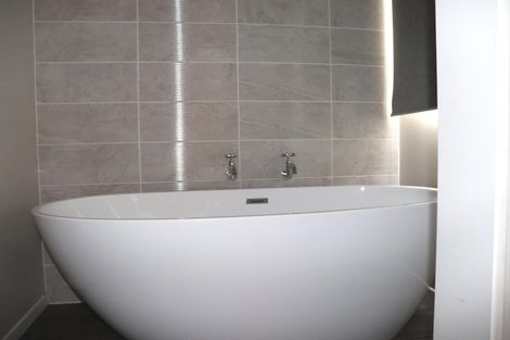 Photo of property in 191 Hakanoa Street, Huntly, 3700