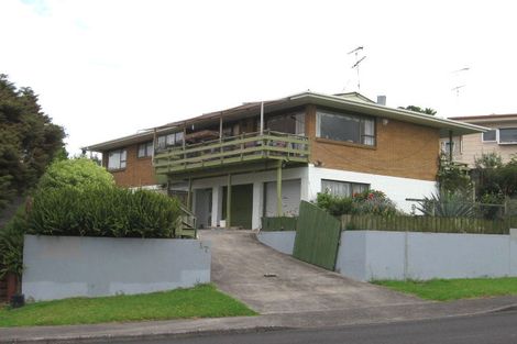 Photo of property in 17 Widmore Drive, Massey, Auckland, 0614