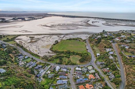 Photo of property in 114 Mccormacks Bay Road, Mount Pleasant, Christchurch, 8081