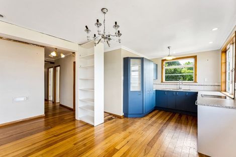 Photo of property in 111 Miromiro Road, Normandale, Lower Hutt, 5010