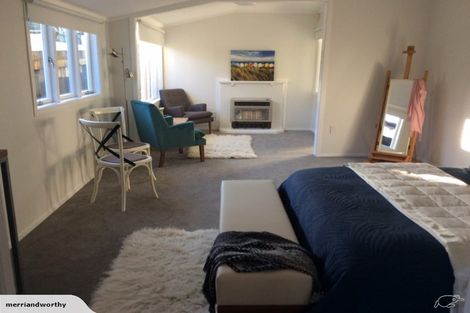 Photo of property in 15 Old Lake Road, Narrow Neck, Auckland, 0624