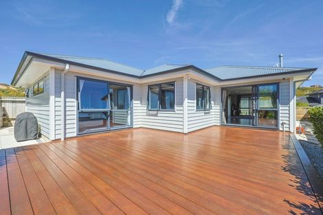 Photo of property in 9 Weatherdeck Close, Whitby, Porirua, 5024