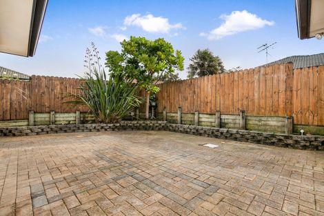 Photo of property in 4 Senator Drive, Manurewa, Auckland, 2105