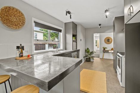 Photo of property in 9 Thames Street, Welbourn, New Plymouth, 4310