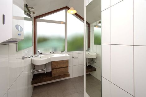 Photo of property in 94 Retreat Road, Avonside, Christchurch, 8061