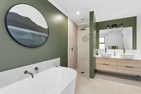 Photo of property in 77 Vogel Street, Cambridge, 3434