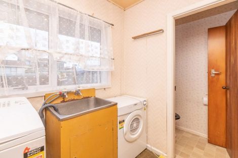 Photo of property in 406 Main North Road, Redwood, Christchurch, 8051