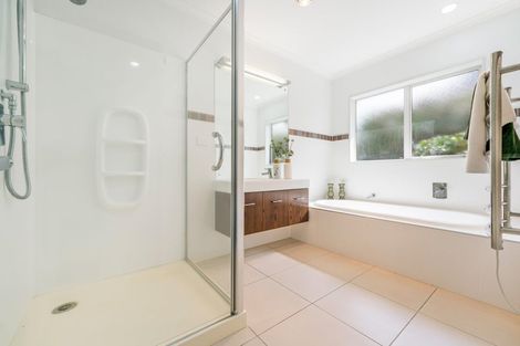 Photo of property in 68 Schnapper Road, Schnapper Rock, Auckland, 0632