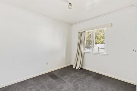 Photo of property in 205 South Road, Spotswood, New Plymouth, 4310