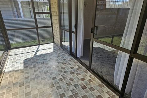 Photo of property in 1 Douglas Street, West End, Palmerston North, 4412