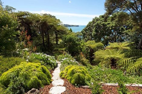 Photo of property in 997 Whangaparaoa Road, Tindalls Beach, Whangaparaoa, 0930