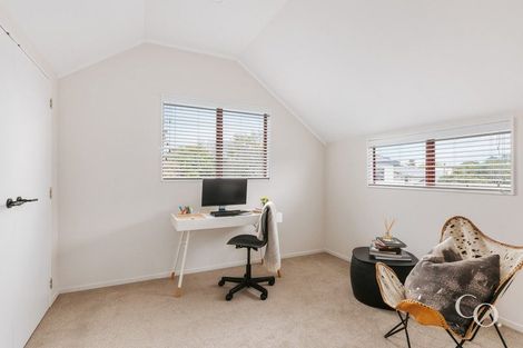 Photo of property in 262b Oceanbeach Road, Mount Maunganui, 3116