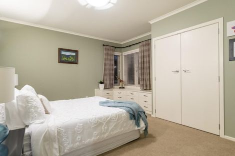 Photo of property in 17 Stratford Place, Otumoetai, Tauranga, 3110