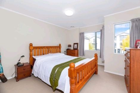 Photo of property in 25 Stephen Avenue, Henderson, Auckland, 0610