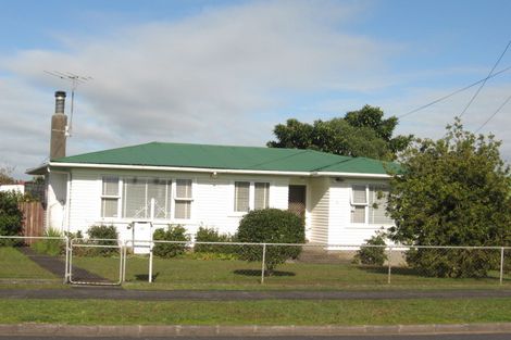 Photo of property in 16 Tawa Crescent, Manurewa, Auckland, 2102