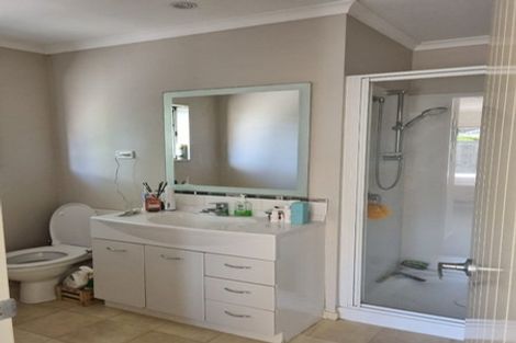 Photo of property in 8 Sackville Street, Martinborough, 5711