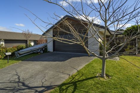 Photo of property in 15 Allington Place, Bethlehem, Tauranga, 3110