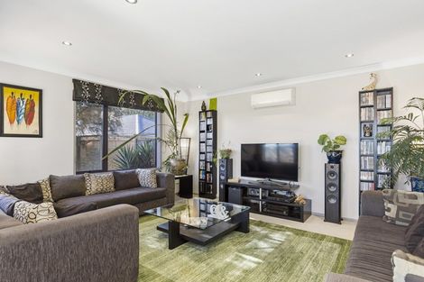 Photo of property in 45 Discovery Avenue, Welcome Bay, Tauranga, 3112