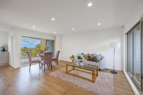 Photo of property in 7/3 Coronation Road, Hillcrest, Auckland, 0627