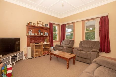 Photo of property in 2 School Road, Tiniroto, Manutuke, 4078