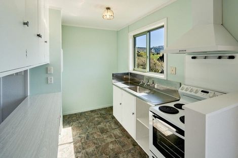 Photo of property in 1a Sunrise Boulevard, Tawa, Wellington, 5028